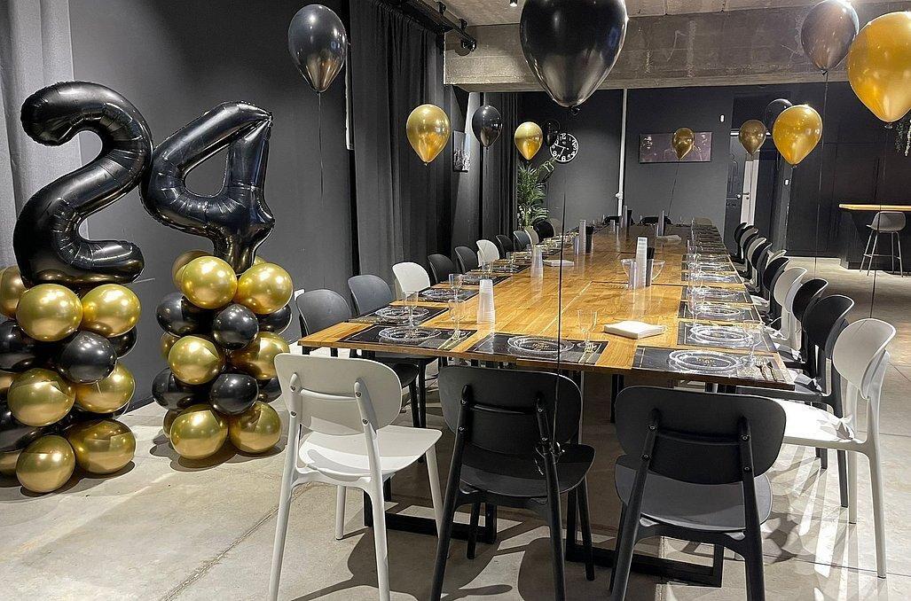 לופט קאסט - Cast מרכז  4  לופט 4 יו