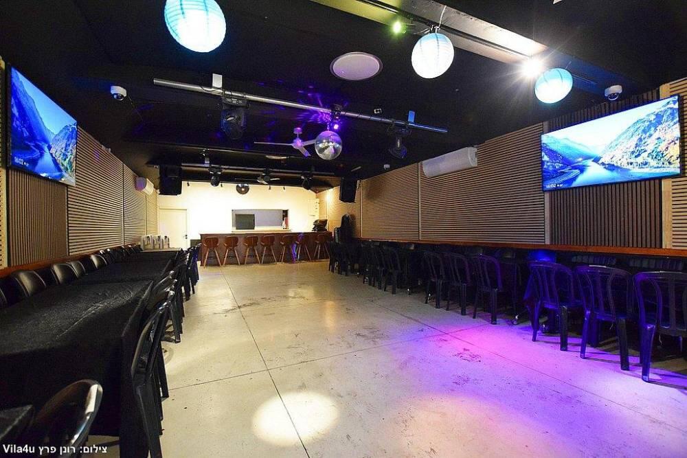 זאקיז מרכז  6  לופט 4 יו