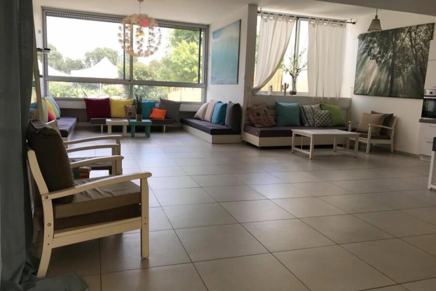 וילה בקצה השדה מרכז  20  לופט 4 יו