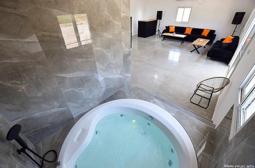 לופט לה בונבון - Loft La Bonbon מרכז  9  לופט 4 יו