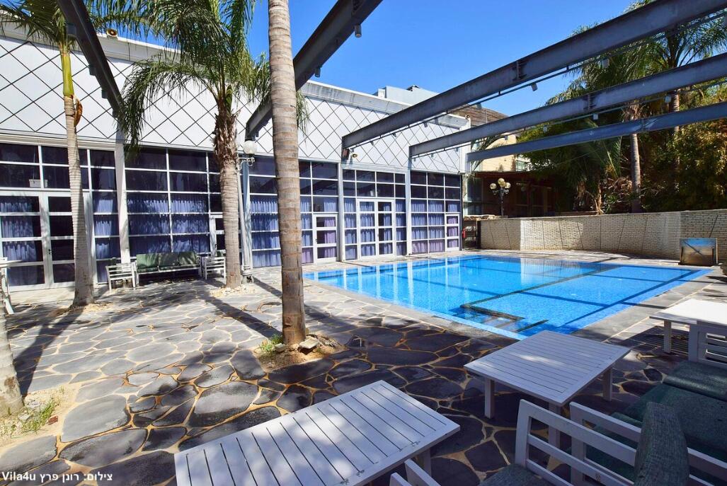 רוקה וייב מרכז  23  לופט 4 יו