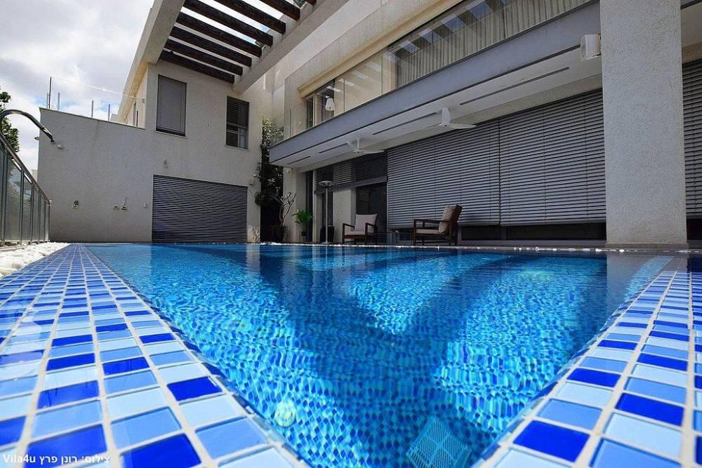 סיקרט פול מרכז  10  לופט 4 יו