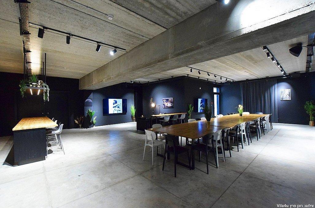 לופט קאסט - Cast מרכז  10  לופט 4 יו