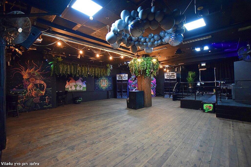 ג'סיקה איוונסט מרכז  7  לופט 4 יו