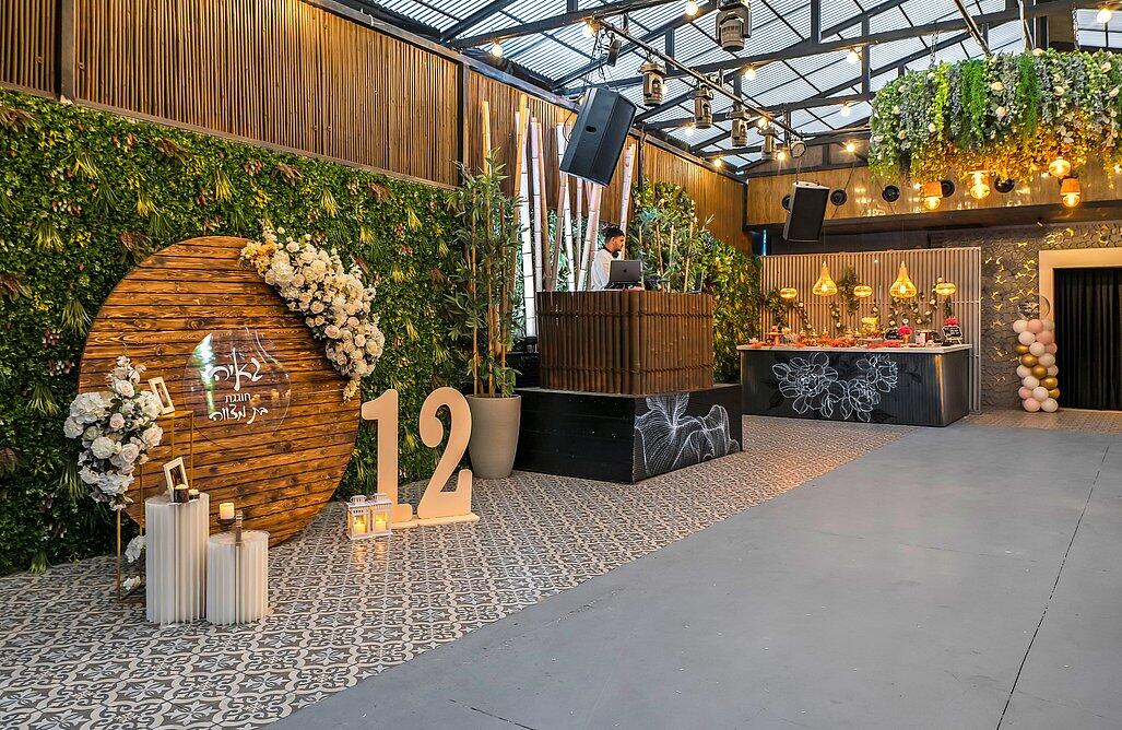 ממתחם אירועים רוי איוונטס - Roy Events דרום  49  לופט 4 יו