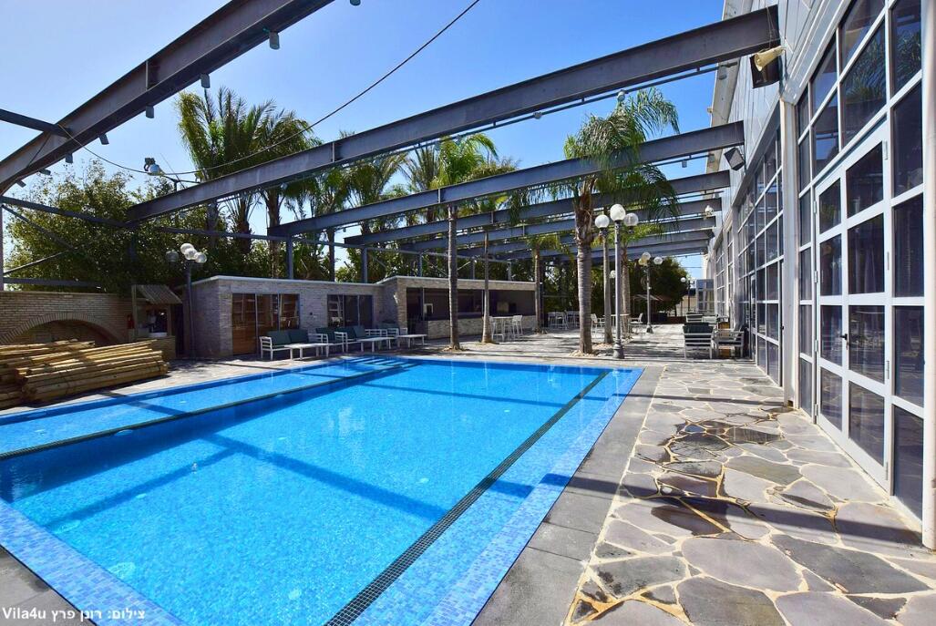 רוקה וייב מרכז  22  לופט 4 יו