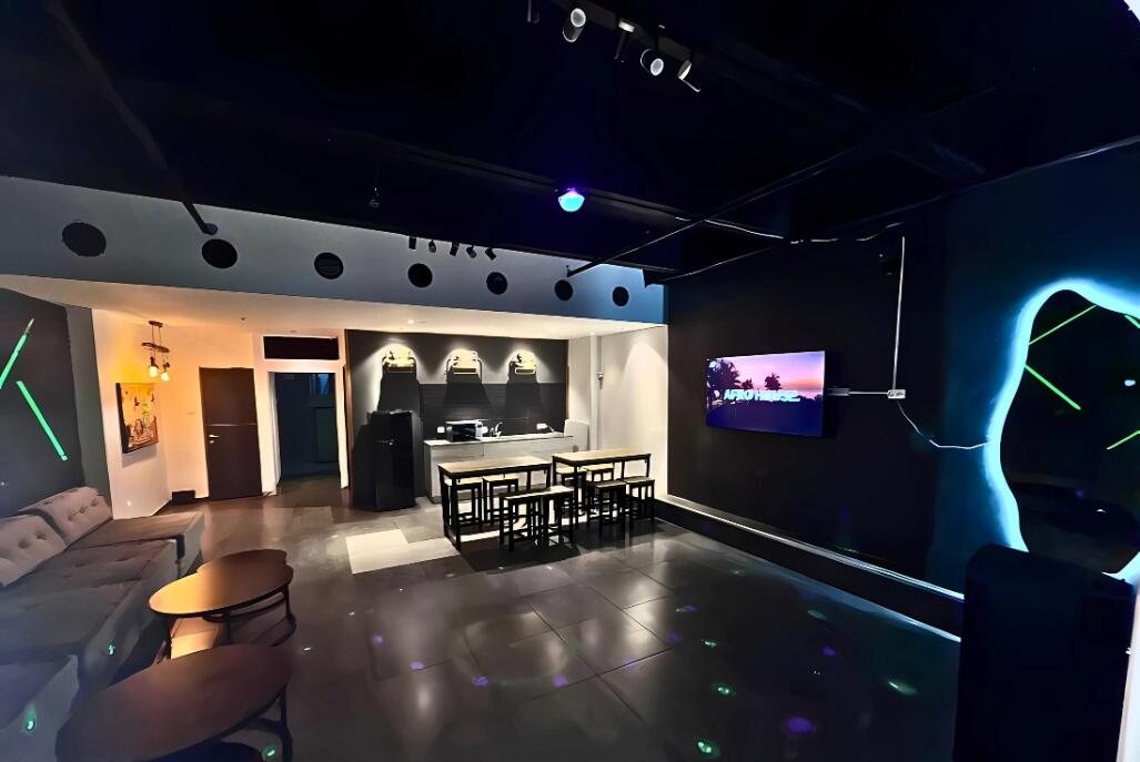 סניורה סוויט | Senyora Suite TLV מרכז  19  לופט 4 יו