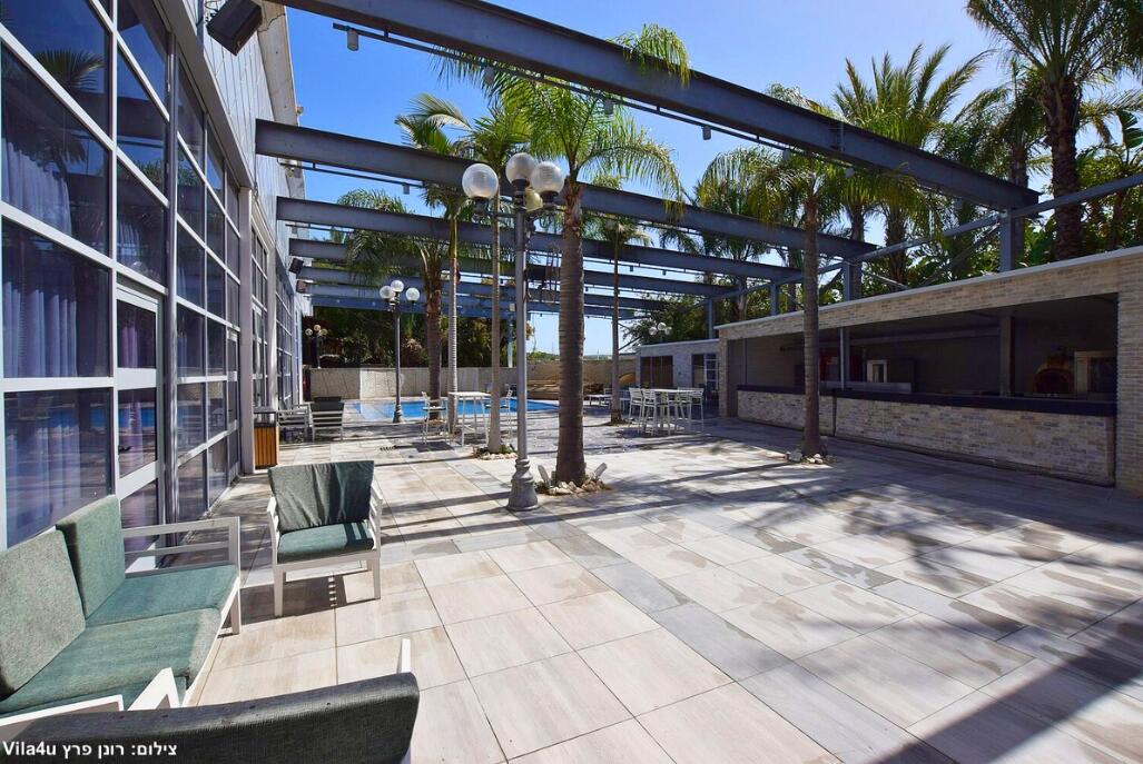 רוקה וייב מרכז  6  לופט 4 יו