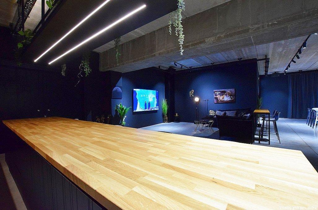 לופט קאסט - Cast מרכז  14  לופט 4 יו