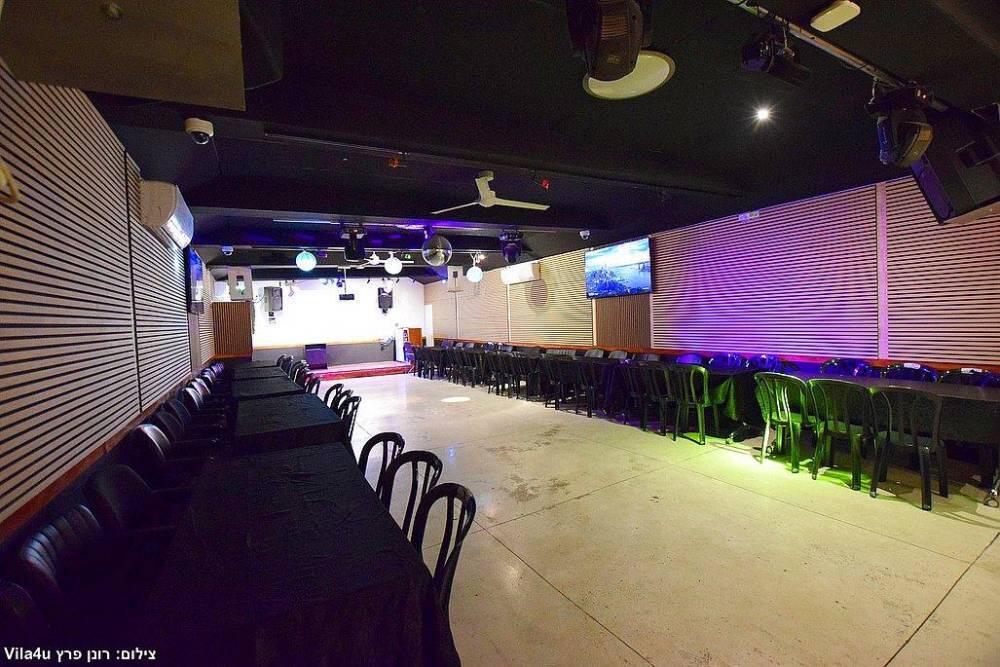 זאקיז מרכז  18  לופט 4 יו