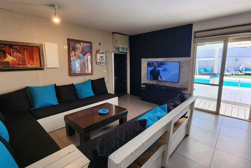 האי בשרון מרכז  14  לופט 4 יו