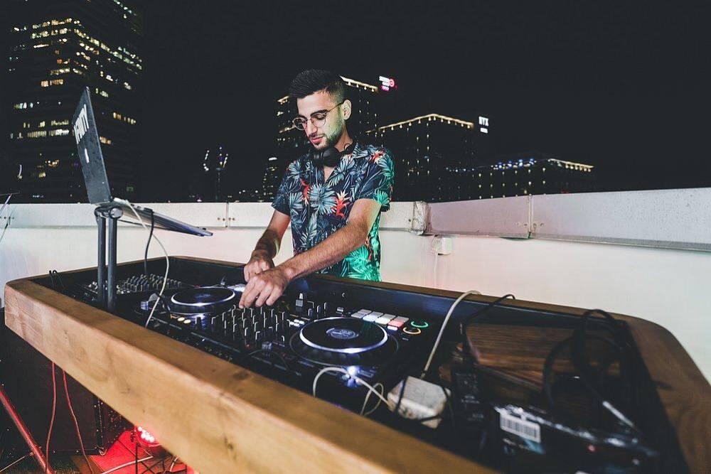 אלמאגו רוף תל אביב מרכז  17  לופט 4 יו