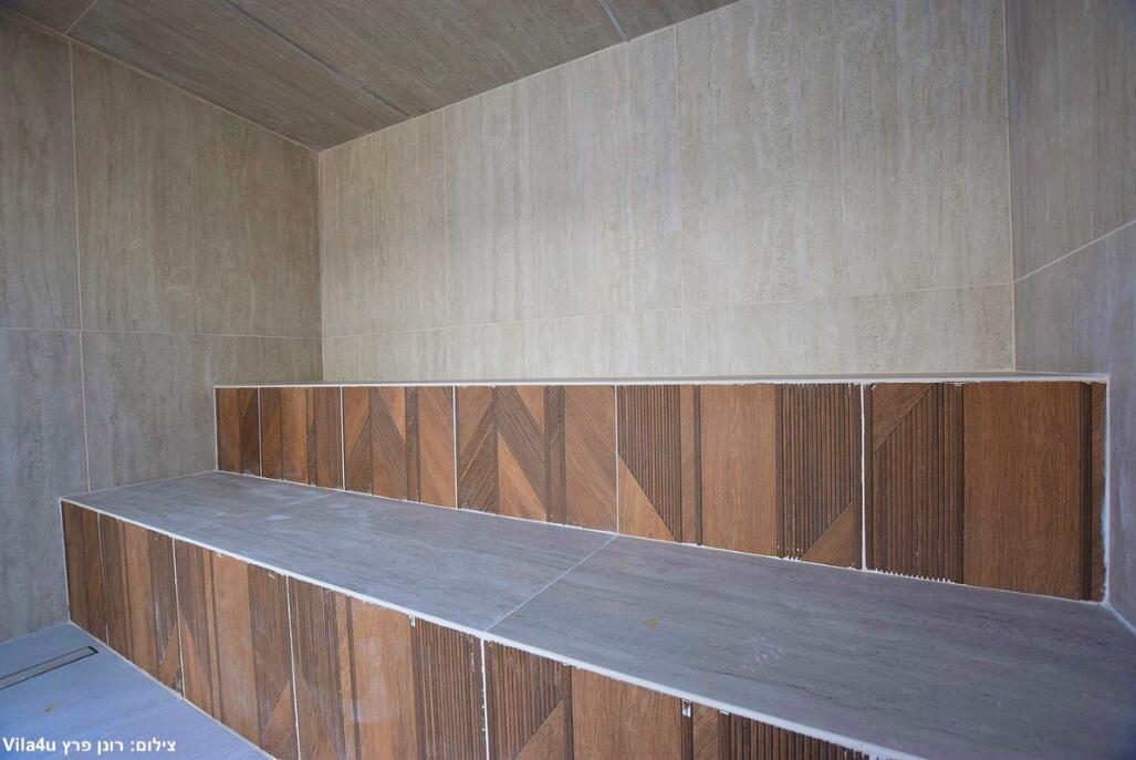 רוקה וייב מרכז  8  לופט 4 יו