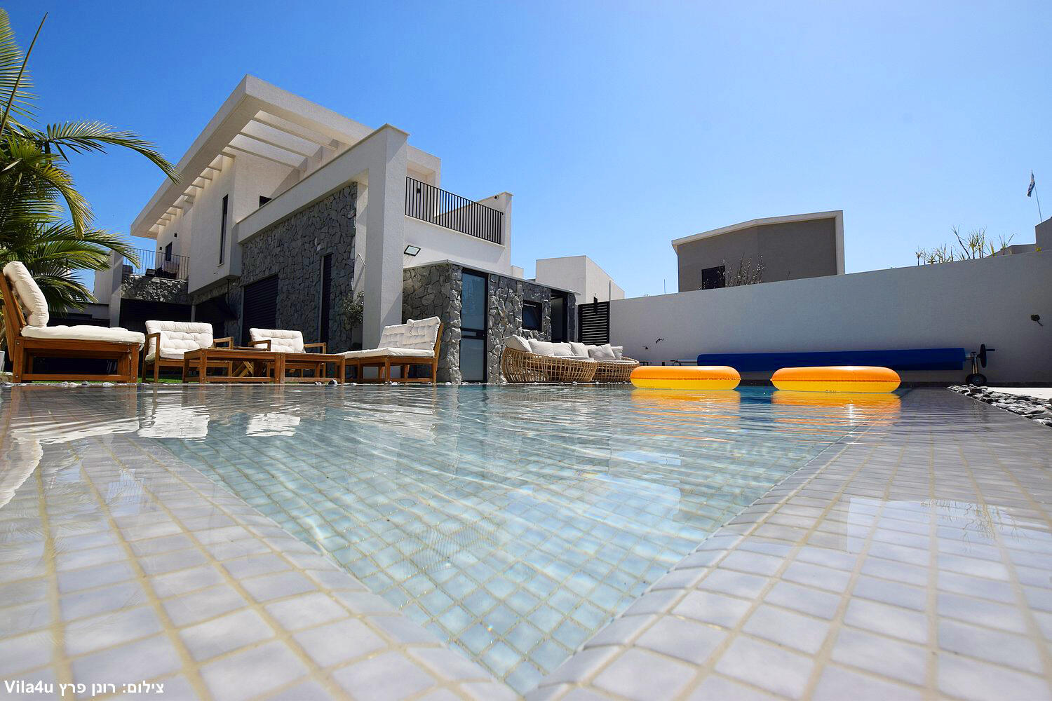 וילה קיי - K חדרה מרכז  16  לופט 4 יו