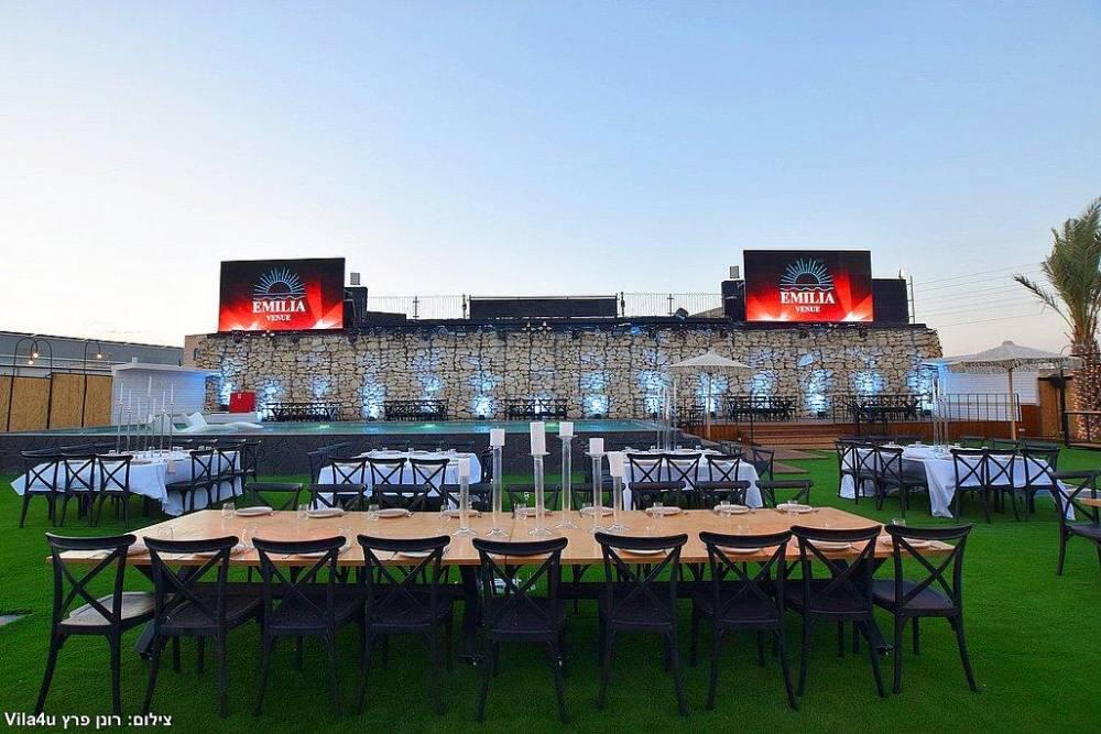 אמיליה איוונטס מרכז  27  לופט 4 יו