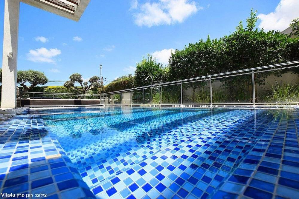 סיקרט פול מרכז  4  לופט 4 יו