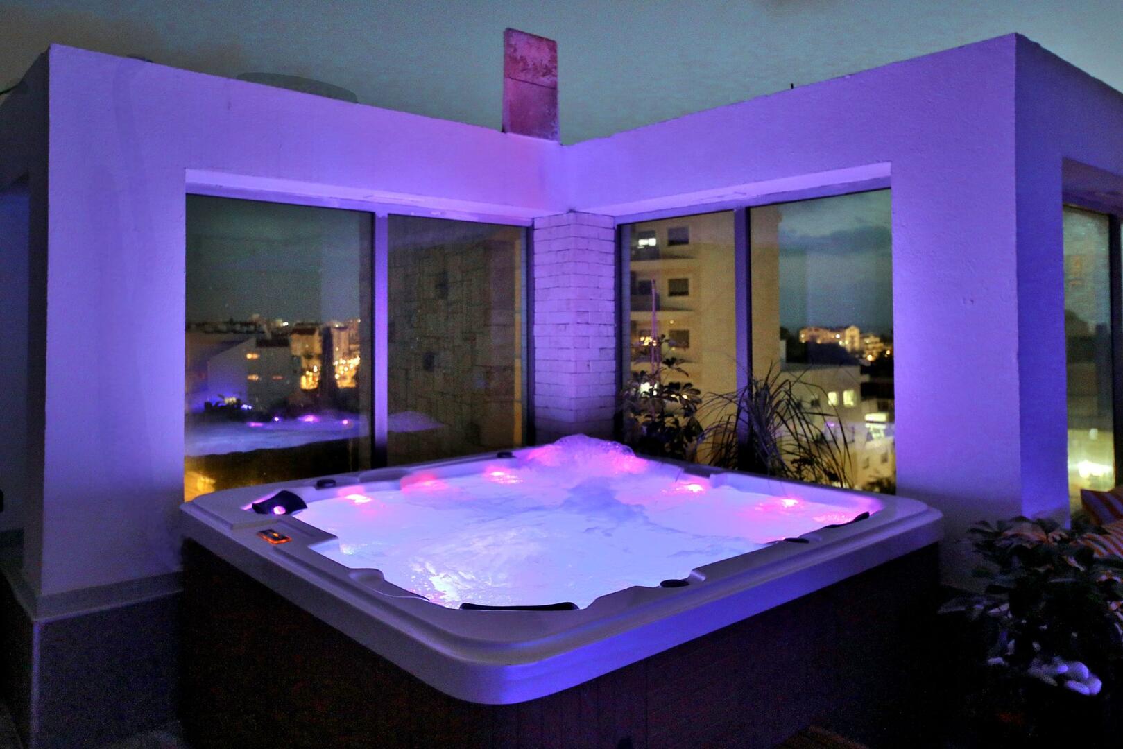 הפנטהאוז הצפוני צפון  10  לופט 4 יו