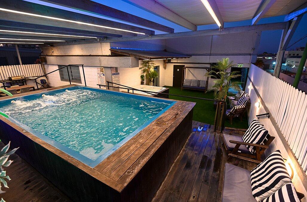 רוף טופ מרכז  12  לופט 4 יו