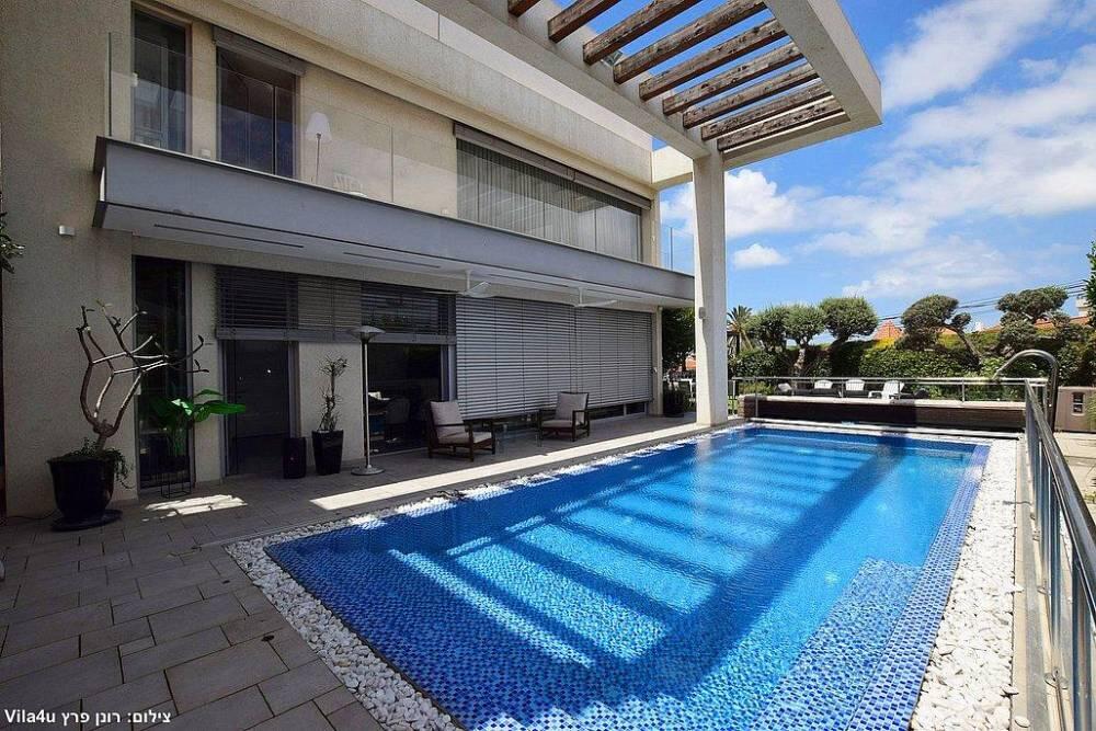 סיקרט פול מרכז  17  לופט 4 יו