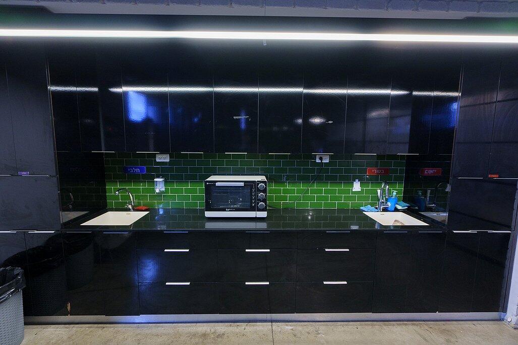 אחוזת הר טוב מרכז  15  לופט 4 יו