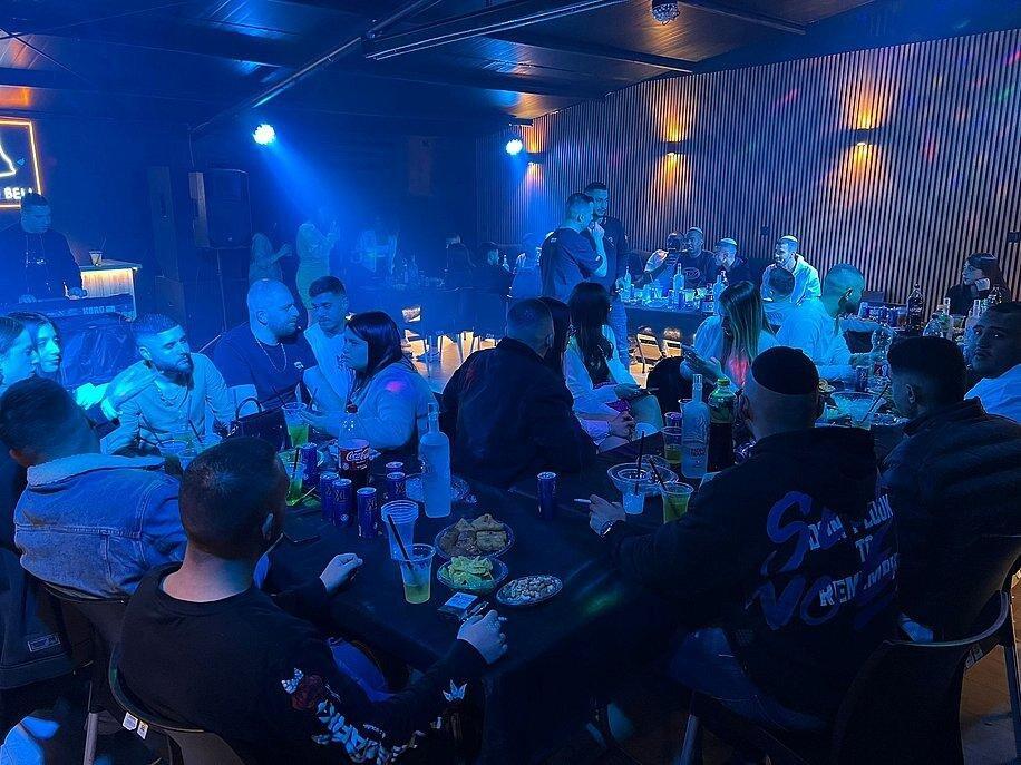 גולדן בל מרכז  14  לופט 4 יו