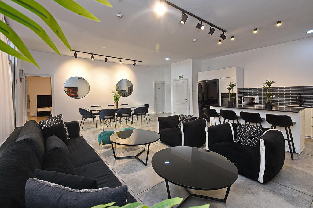 גאסטהאוס איוונטס צפון  6  לופט 4 יו