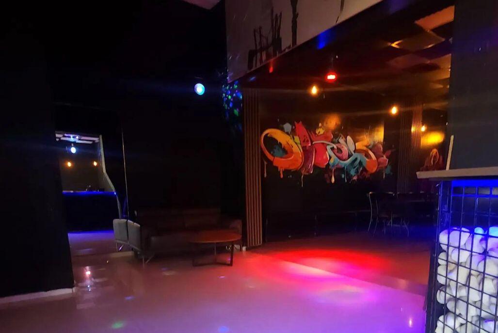 שואו רום לופט דרום  8  לופט 4 יו