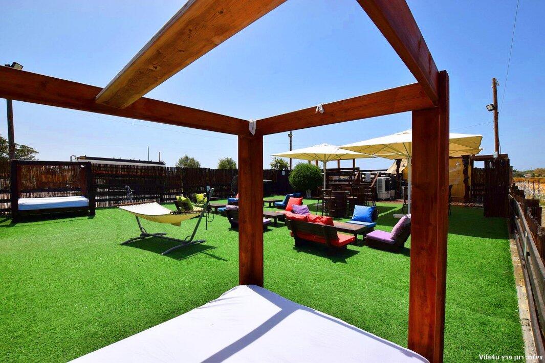 ליידיס פול מרכז  39  לופט 4 יו