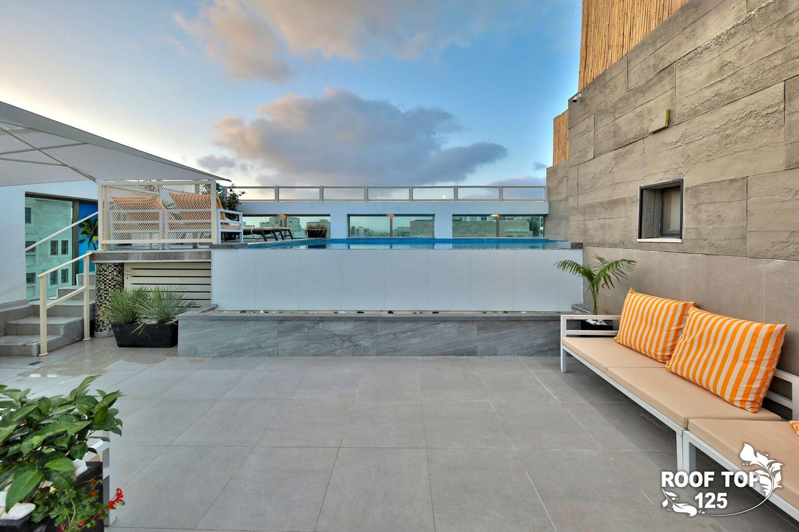 רוף טופ 125 צפון  15  לופט 4 יו