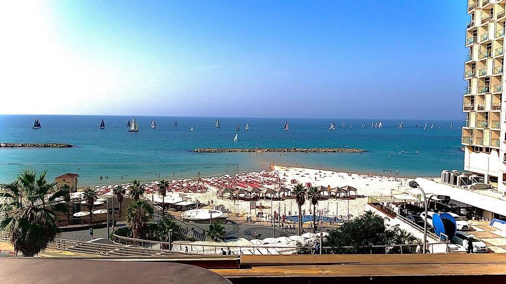 גורדונס - גג על הים מרכז  10  לופט 4 יו