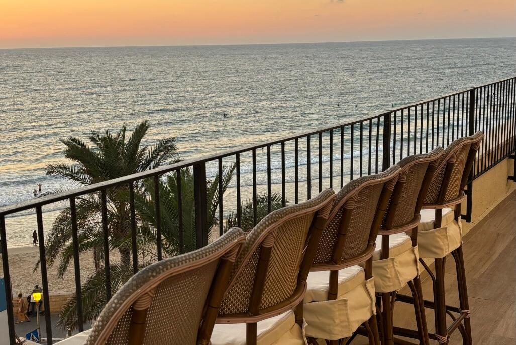 גורדונס - גג על הים מרכז  5  לופט 4 יו