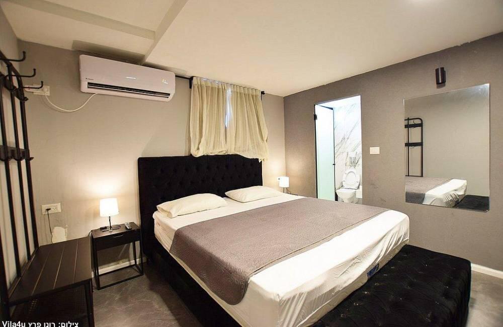 קסטילו בוטיק מרכז  11  לופט 4 יו