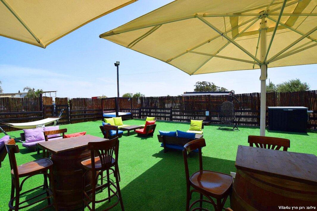 ליידיס פול מרכז  32  לופט 4 יו