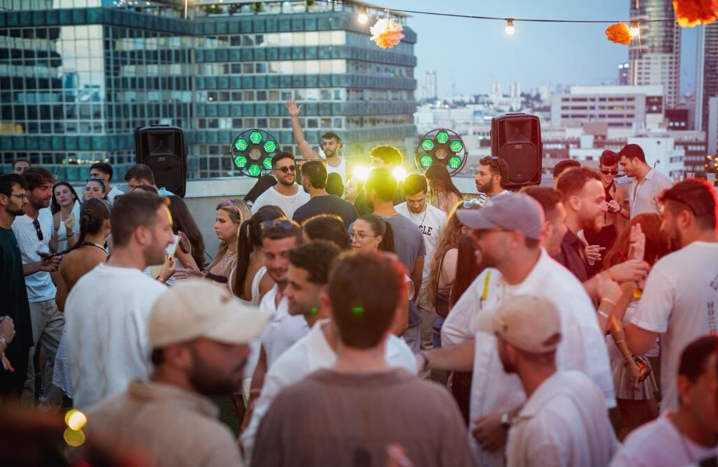 אלמאגו רוף תל אביב מרכז  47  לופט 4 יו