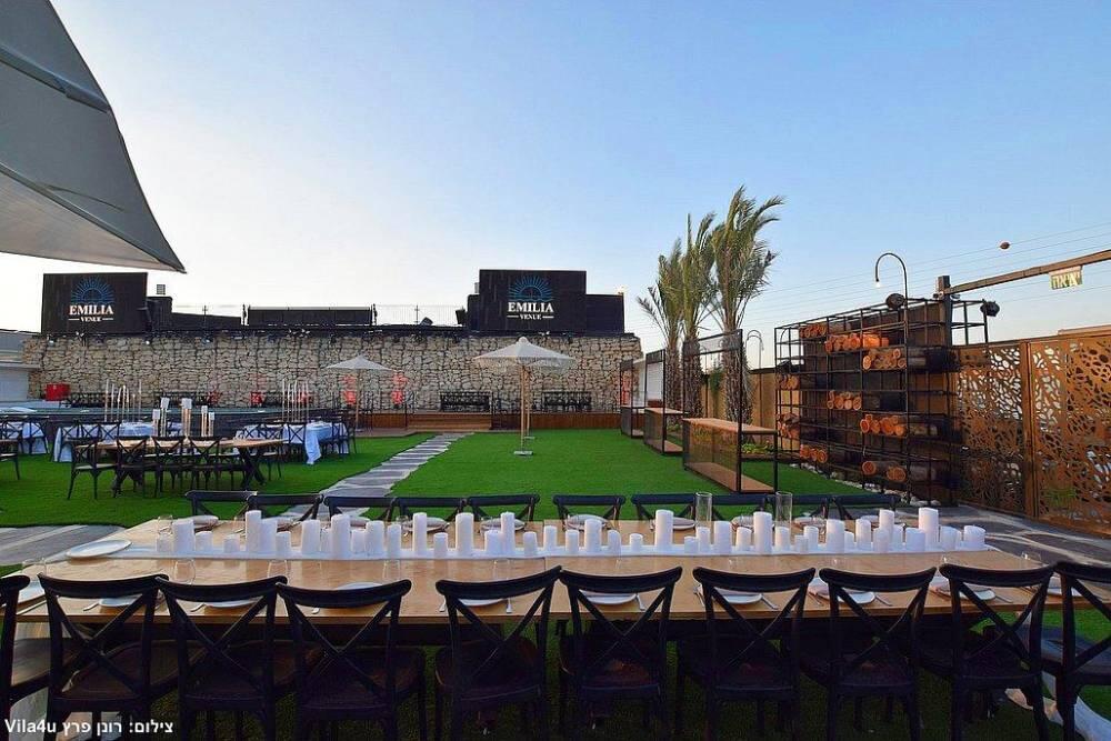 אמיליה איוונטס מרכז  19  לופט 4 יו