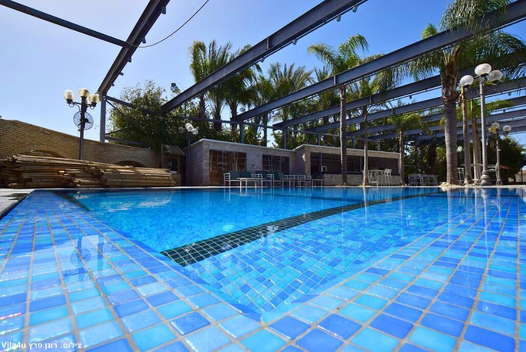 רוקה וייב מרכז  20  לופט 4 יו