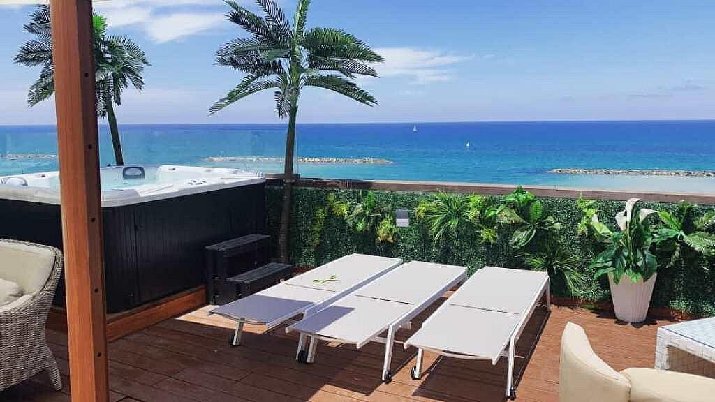 גורדונס - גג על הים מרכז  14  לופט 4 יו