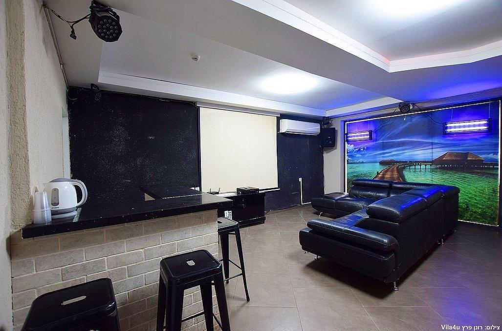 פארדייס בכפר מרכז  8  לופט 4 יו