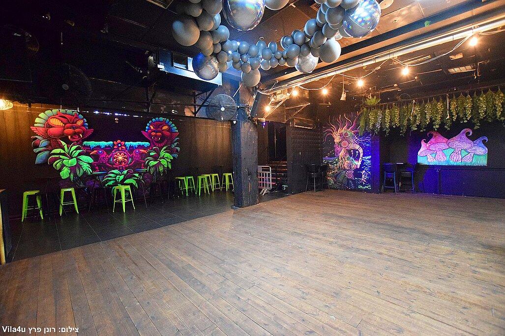 ג'סיקה איוונסט מרכז  15  לופט 4 יו